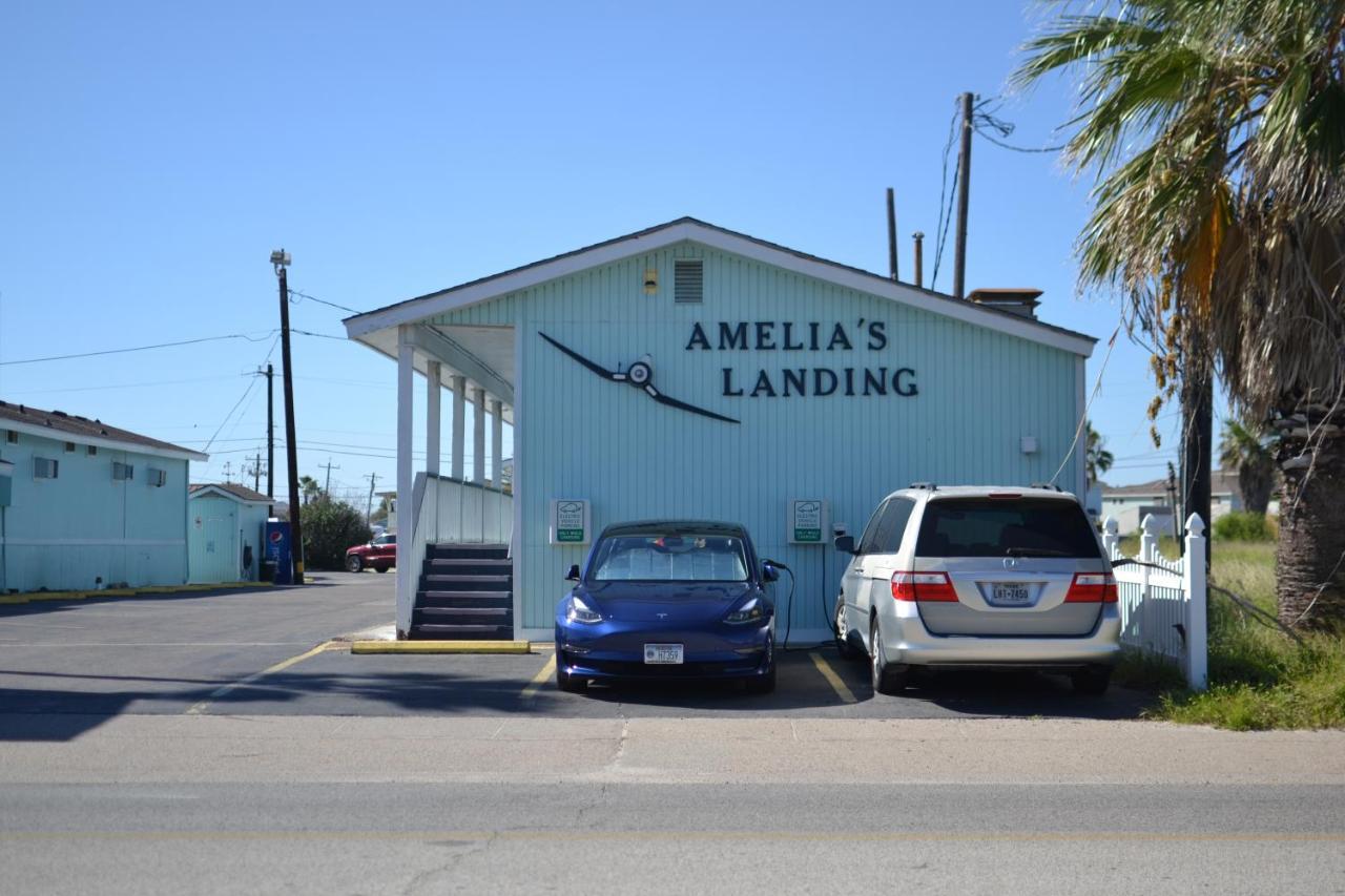 Amelia'S Landing Hotel Port Aransas Exterior photo