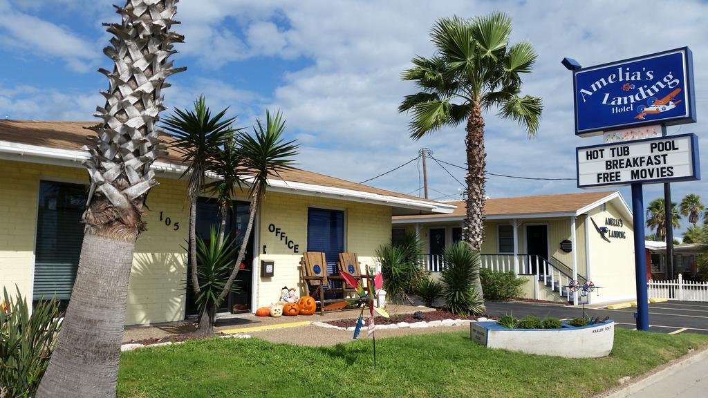 Amelia'S Landing Hotel Port Aransas Exterior photo