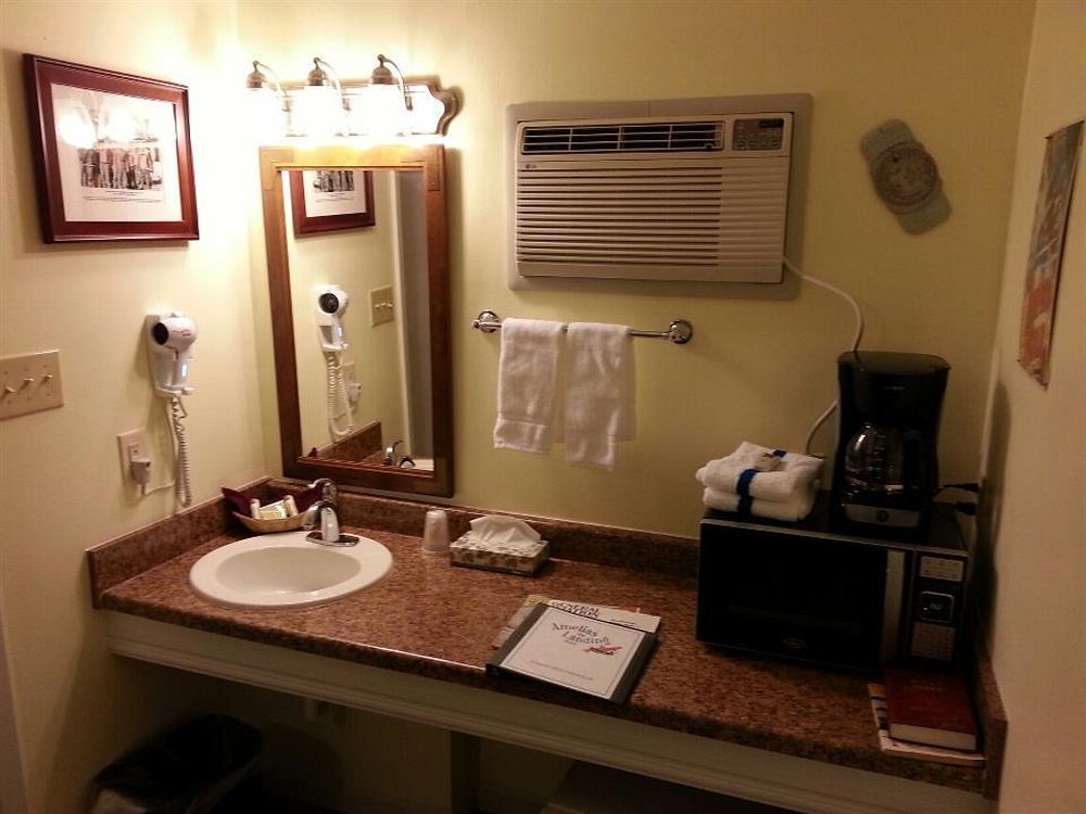 Amelia'S Landing Hotel Port Aransas Exterior photo