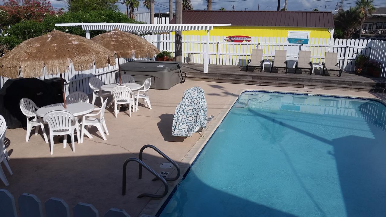 Amelia'S Landing Hotel Port Aransas Exterior photo