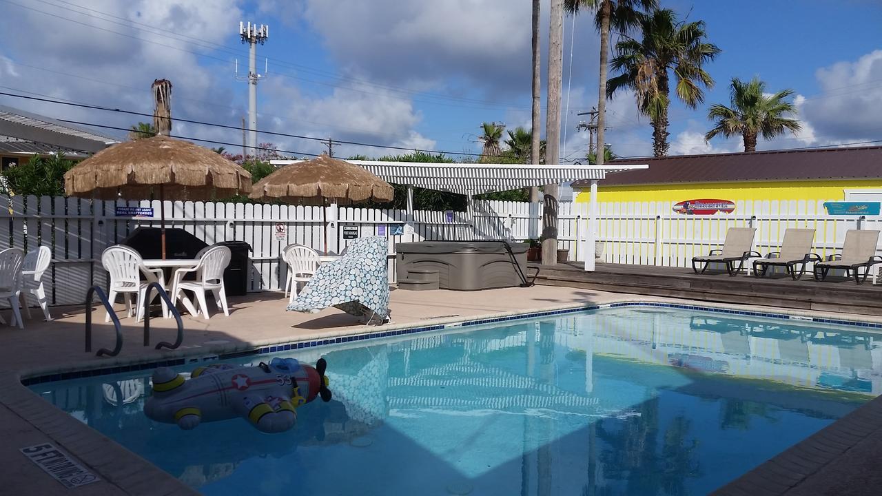 Amelia'S Landing Hotel Port Aransas Exterior photo
