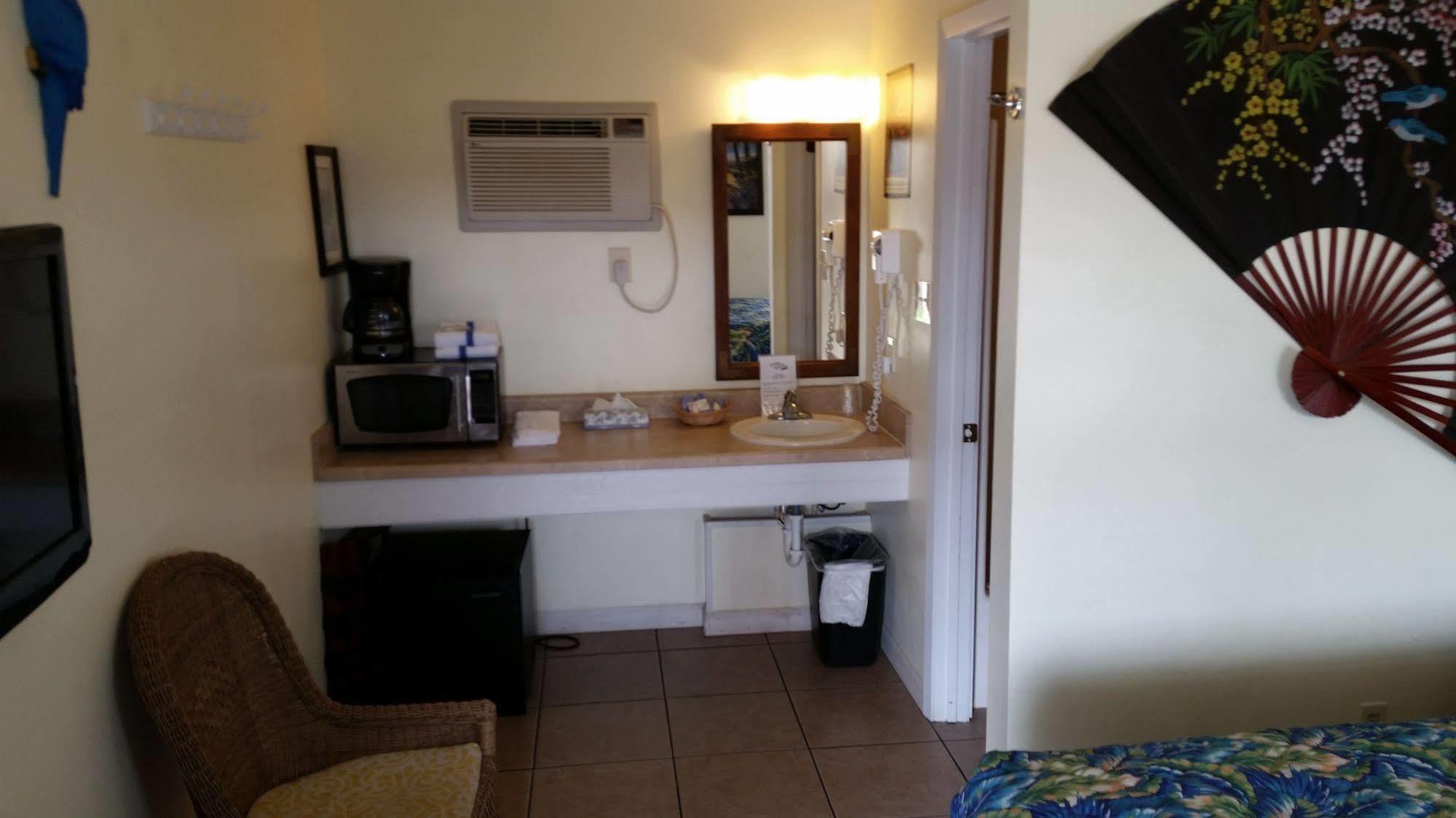 Amelia'S Landing Hotel Port Aransas Exterior photo